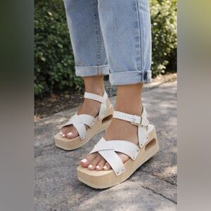Jeffrey Campbell | NWOB White Platform Sandals